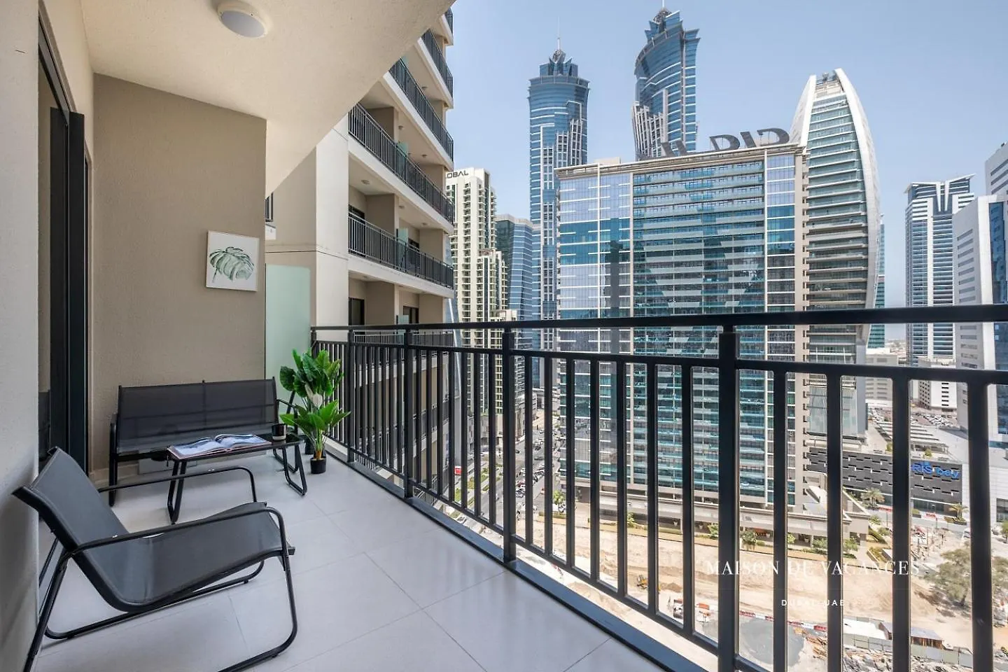 Cozy 1 Bedroom In Business Bay Dubai Apartment
